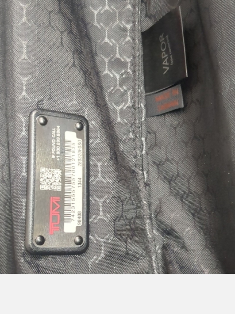 TUMI Hardshell 22" Carry-On Roller in Metallic Tan-Beige. - Picture 8 of 10